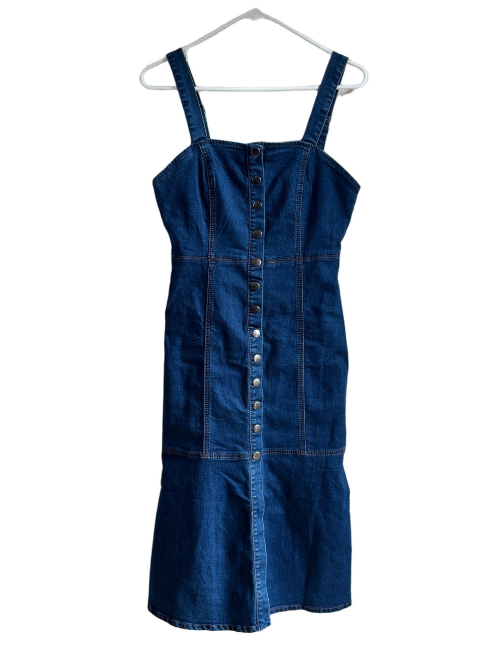 ☀️ E.SSUE Denim Snap Front Dress